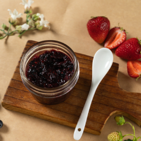 Making berry jam