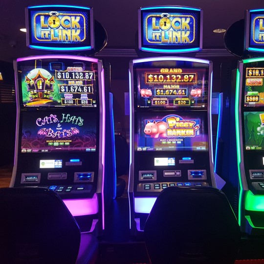 poker machines to play for free