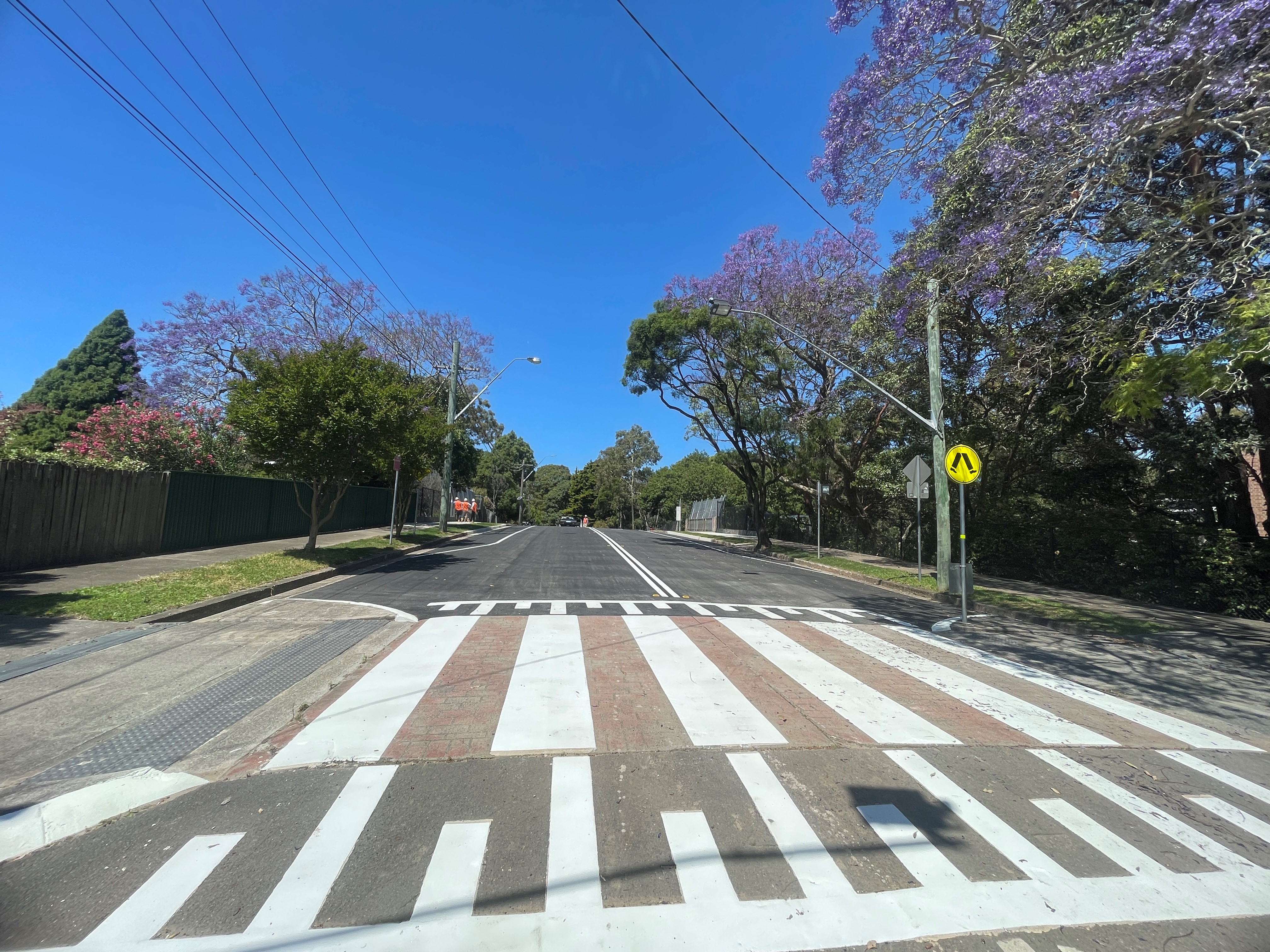 Davis St bridge line marking 17 Oct 2024